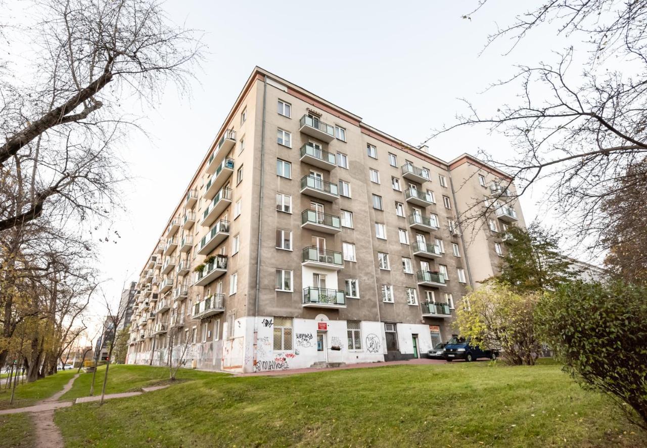 Ochota Sunny Apartment Varşovia Exterior foto